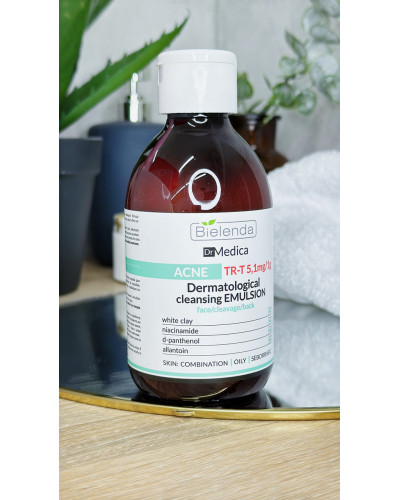 Дерматологічна очищувальна емульсія анти-акне - DR MEDICA ACNE Bielenda