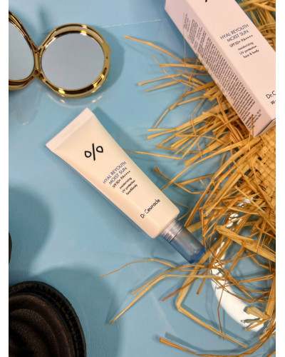 Зволожуючий сонцезахисний крем Dr.Ceuracle Hyal Reyouth Moist Sun SPF 50+ / PA++++
