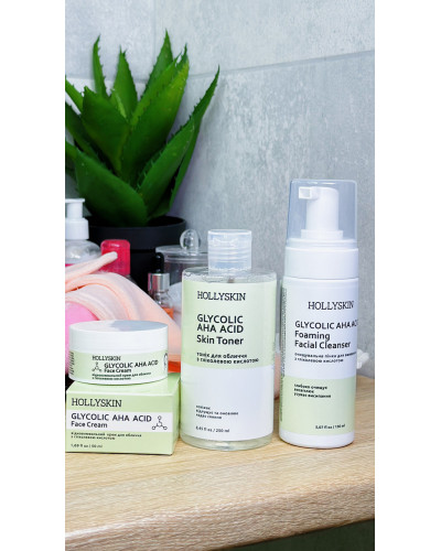 Тонік для обличчя з гліколевою кислотою HOLLYSKIN Glycolic AHA Acid Skin Toner 250 мл