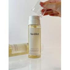 Тонік для обличчя Medik8 Press & Glow Daily Exfoliating PHA Tonic With Enzyme Activator