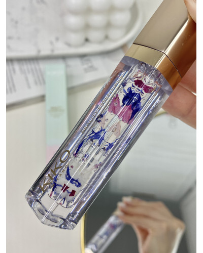 Живильна олія для губ з пелюстками квітів Kiko Milano Beauty Essentials