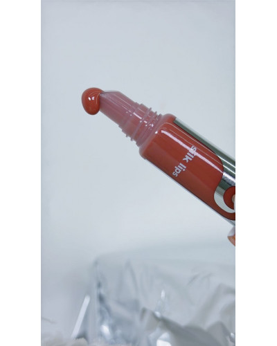 Блиск для губ Bless Beauty Gloss Silk Lips