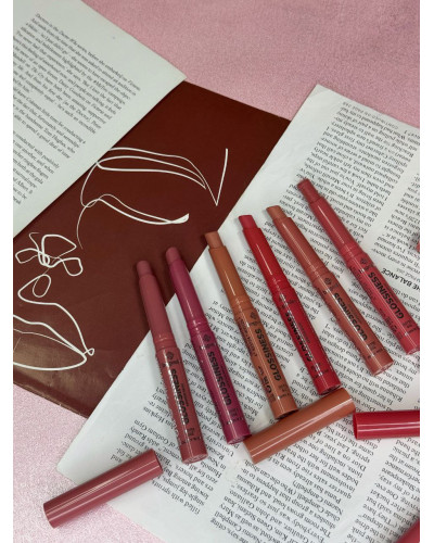 Помада-бальзам для губ Glossiness Lipstick Balm Bogenia