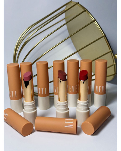 Помада для губ Neverti Let Lip Rejoice Catwalk Lady