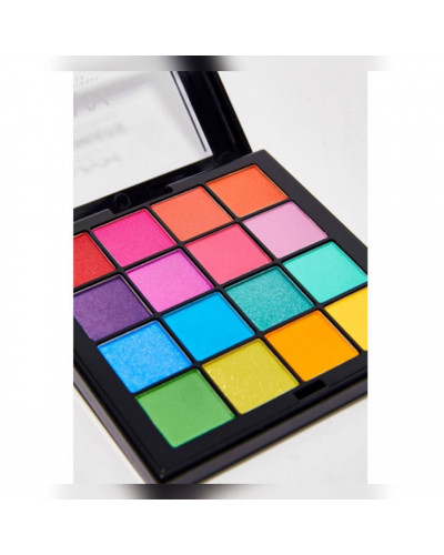Палетка різнокольорових тіней Creative Palette Triumph Cosmetics №01