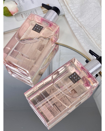 Живильне рідке мило The Ritual Of Sakura Hand Wash 300 мл