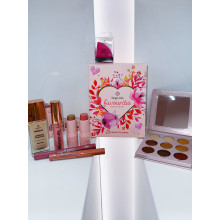 Подарунковий набір від Bogenia gift set 8 products inside favourites bogenia