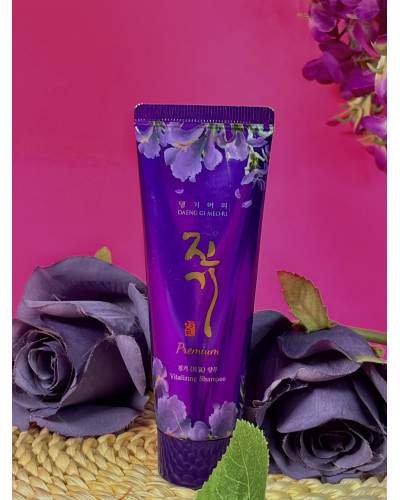 Відновлювальний шампунь для ослабленого волосся DAENG GI MEO RI VITALIZING PREMIUM SHAMPOO 50 мл