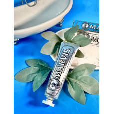 Відбілююча зубна паста Marvis Whitening Mint For Smockers