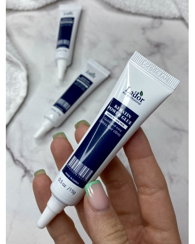 Сироватка для посічених кінчиків Lador Keratin Power Glue