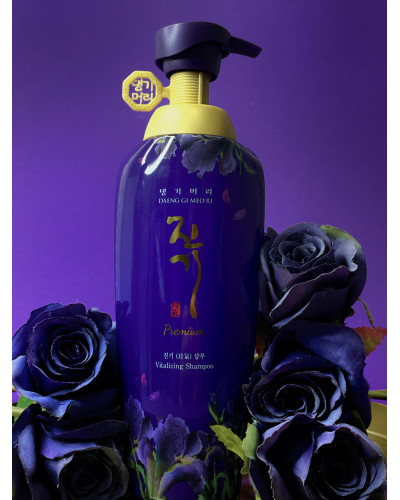 Преміальний відновний шампунь для ослабленого волосся Daeng Gi Meo Ri Vitalizing Premium Shampoo