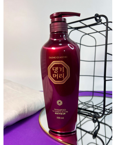 Шампунь для нормального та сухого волосся Daeng Gi Meo Ri Shampoo