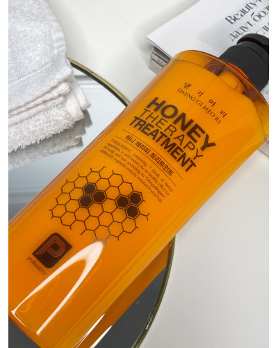 Кондиціонер для волосся "Медова терапія" Daeng Gi Meo Ri Professional Honey Therapy Treatment 500 мл