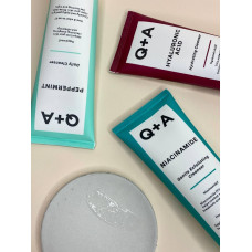 Відлущуючий гель для обличчя Q+A Niacinamide Gentle Exfoliating Cleanser