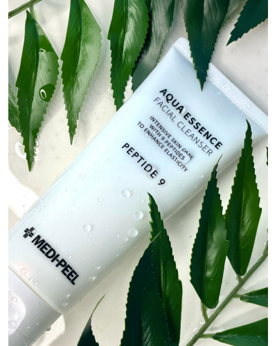 Пінка для обличчя з колагеном Medi-Peel Peptide 9 Aqua Essence Facial Cleanser 150 ml