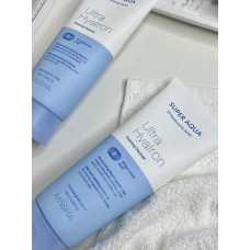 Пінка для очищення обличчя Missha Super Aqua 10 Hyaluronic 200 мл
