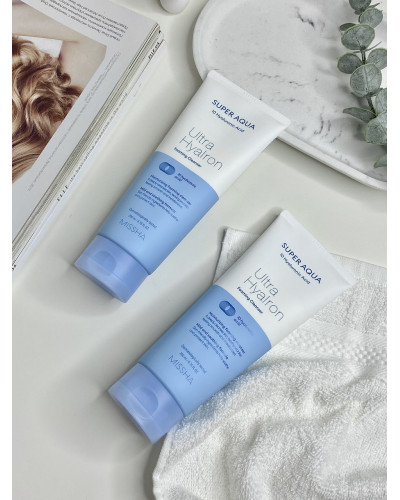 Пінка для очищення обличчя Missha Super Aqua 10 Hyaluronic 200 мл
