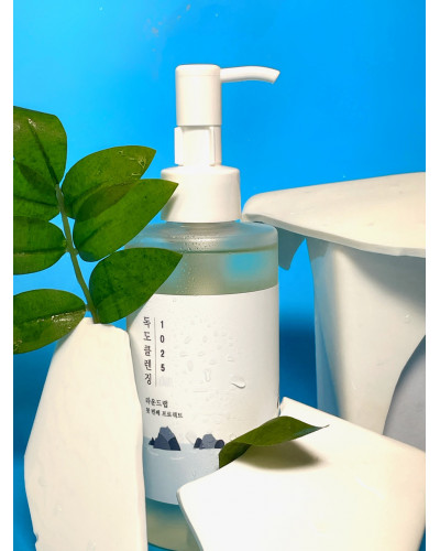 Гідрофільна олія Round Lab 1025 Dokdo Cleansing Oil 200 ml